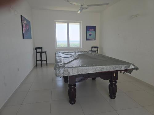 Uswetakeiyawa Apartment | Luxury Beachfront Apartment - Your Perfect Getaway