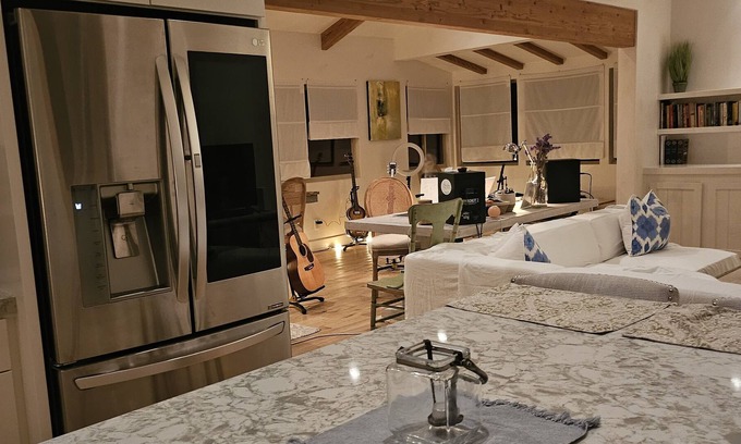 Carmel Valley House | Luxury cabin within walking distance to Carmel Valley Village.