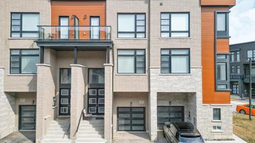Vaughan Villa | Luxury Comfort in Vaughan