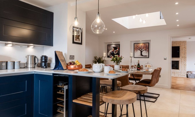 Stow-on-the-Wold House | Luxury dog friendly holiday cottage - Nursery End House