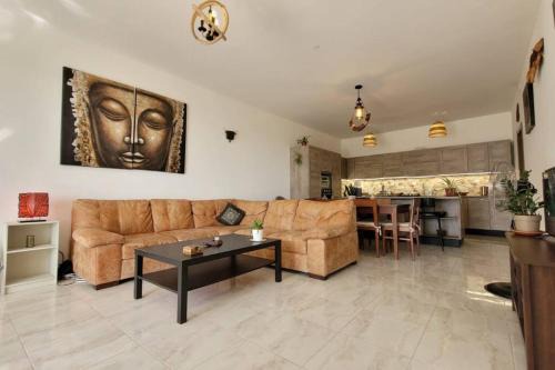 Mellieha Apartment | Luxury en-suite Double. Beach-house with Sea Views