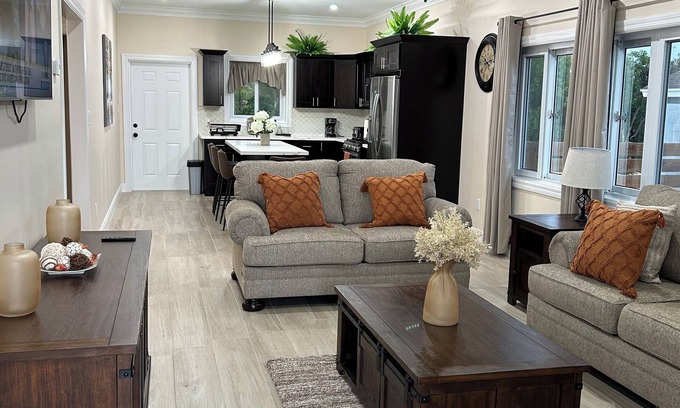 Farmer's Hill Apartment | Luxury Exuma 2bdrm Apartment #1