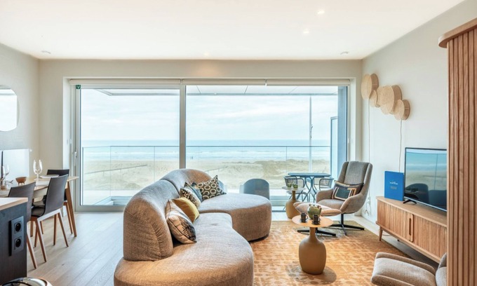 Sint-Idesbald Apartment | Luxury flat with stunning sea views