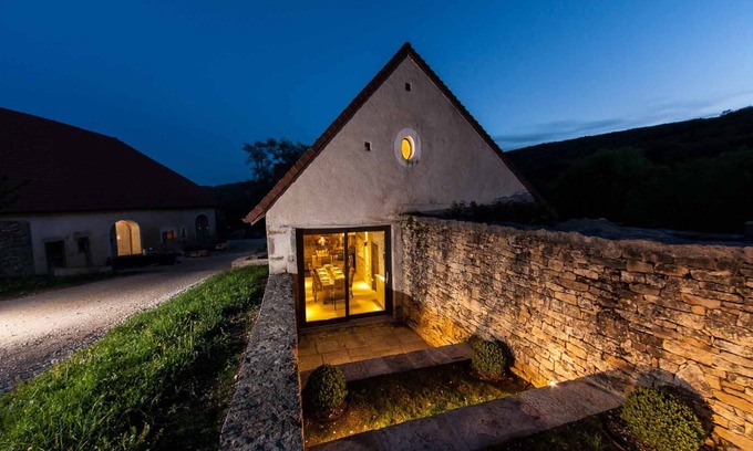 Marigna-sur-Valouse Other | Luxury group accommodation at Château de Marigna