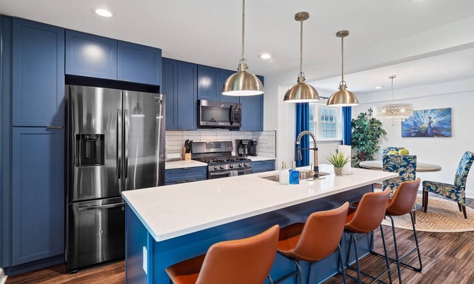 Detroit - Shoreway House | Luxury Home in the Heart of Gordon Square!