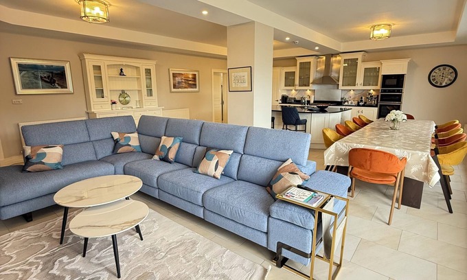 Kilnabrack Upper House | Luxury Home on the Ring of Kerry-Wild Atlantic Way. Shop, pubs,cafe 5 min. walk
