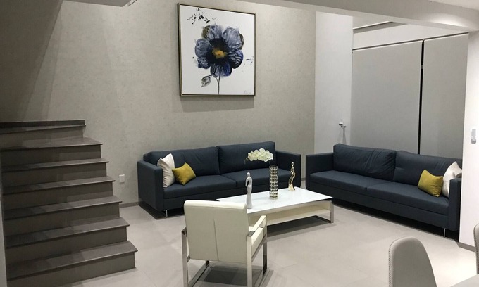 El Marques House | Luxury house with all the amenities Gym Seg Aa cal Pool Tv Wifi