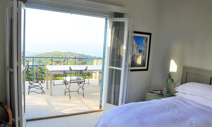 Karaman Villa | Luxury Karmi Accommodation with Stunning Views, Perfect Place To Escape !
