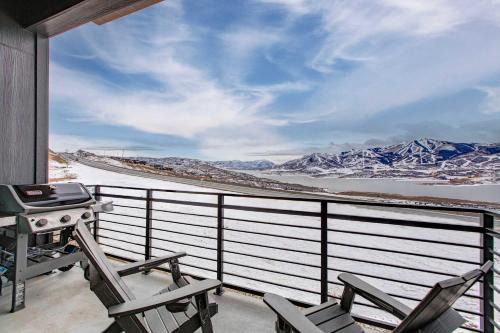 Hideout House | Luxury Lakeview Retreat A Jordanelle Gem in Hideout, Utah