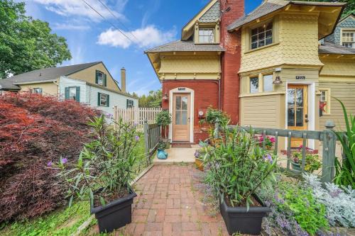 Kennett Square Apartment | Luxury Loft in Historic Carriage House
