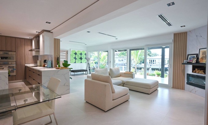 Pompano Isles House | Luxury Modern Waterfront 4/4 House in Pompano Beach