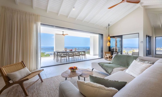 St. Marie Apartment | Luxury Penthouse with 180° Panoramic view over the Caribbean Sea - Coral Estate