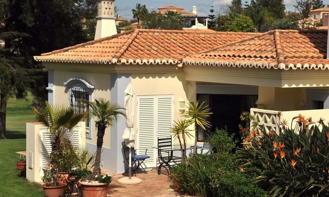 Estombar House | Luxury Private Bungalow on Golf Course, Swimming Pool, 4 km from beach Carvoeiro