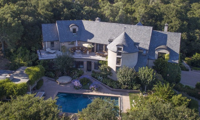 Sonoma House | Luxury property and business travel