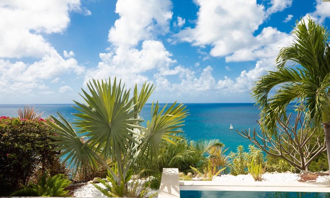 Indigo Bay House | luxury quiet 2 bedrooms private pool breathtaking view