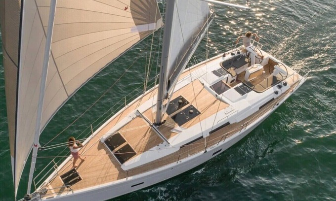 Pogerola Boat Rental | Luxury Sailing Tour – Amalfi, Capri & Hidden Coves with Skipper