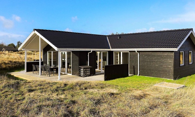 Hirtshals House | Luxury Seaside Retreat in Tornby-By Traum