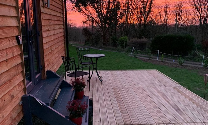 St Davids Apartment | Luxury Shepherds Hut in the Heart of St Davids.
