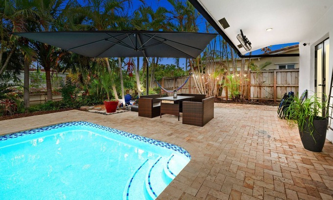 Fort Lauderdale House | Luxury Stay Waterfront at Blue Lagoon | Pool | Fenced Yard | Prime Location Dog OK
