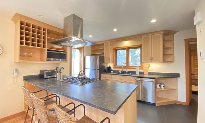 Winhall House | Luxury Stratton-Area Mountain House minutes from the lodge