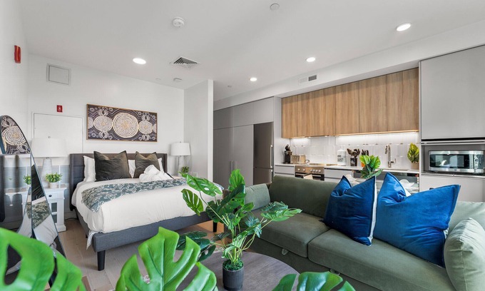 Seaport District Apartment | Luxury Studio Next to Broadway 3632