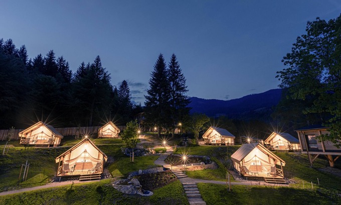 Kotschach-Mauthen Ski Chalet | Luxury tent Safari for 4 people