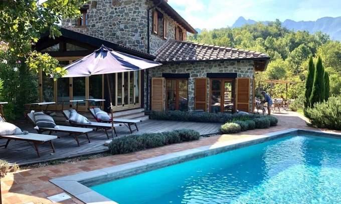 Gassano Villa | Luxury Tuscan Villa Hideaway in Codiponte, Italy