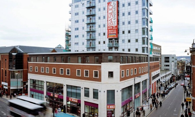Leeds City Center Apartment | Luxury two doubled bed apartment Heart of Leeds city centre headrow