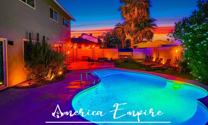 Winchester Villa | Luxury Vacation Villa Resort Game Room. 10mins Strip with FREE Heated Pooln
