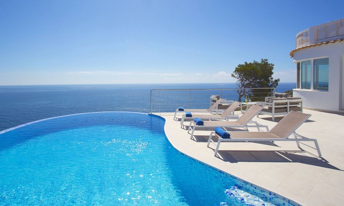 Cap de la Nau Villa | Luxury Villa front of the sea for 8 Persons