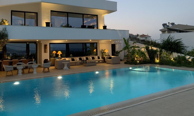 Nea Makri Villa | Luxury Villa Marathon