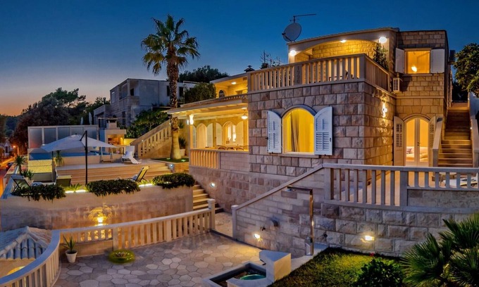 Selca Villa | Luxury Villa Stone Castle Brač with private heated infinity pool and sea view in Sumartin on Brač island