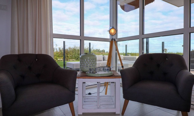 Delfstrahuizen Villa | Luxury villa with sauna and jacuzzi at the lake