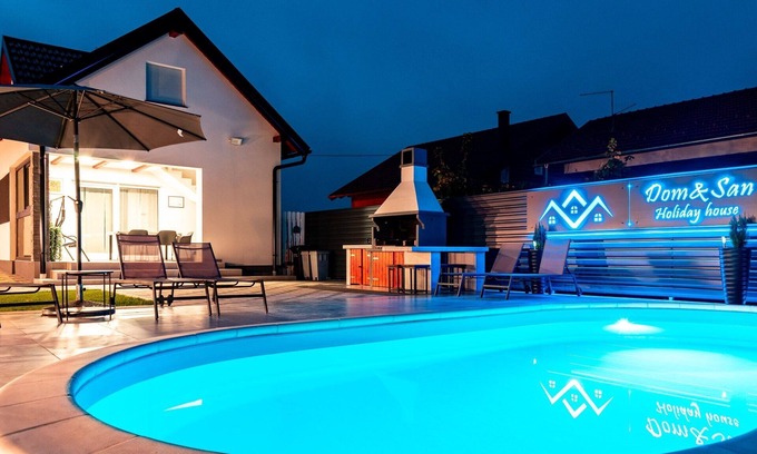 Gornji Kneginec House | Luxury villa with a swimming pool Varaždin Breg, Zagorje (K-20537)