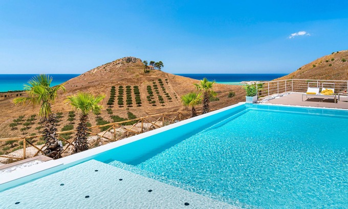 Montallegro Villa | Luxury villa with pool, sea view, Bovo Marina, Sicily