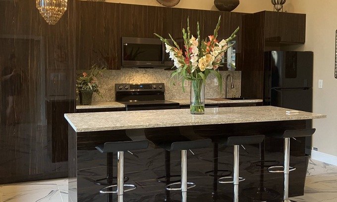 Coconut Creek House | Luxury Villa with full size washer and dryer within 5 miles of the beach