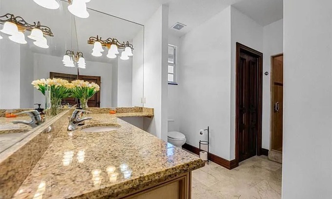 Wellington House | Luxury Wellington Mansion 5K SqFt near WEF & POLO