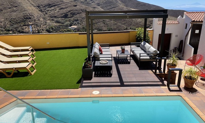 Agaete House | LV LOS VEROLES with heated and private pool, beautiful views and wifi.