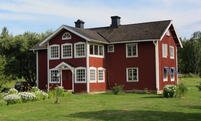 Lammhult Apartment | Lyåsa Lillegard on Lake Lyen