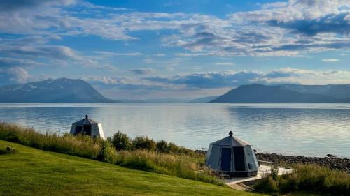 Lyngen Other | Lyngen Experience Aurora Hut