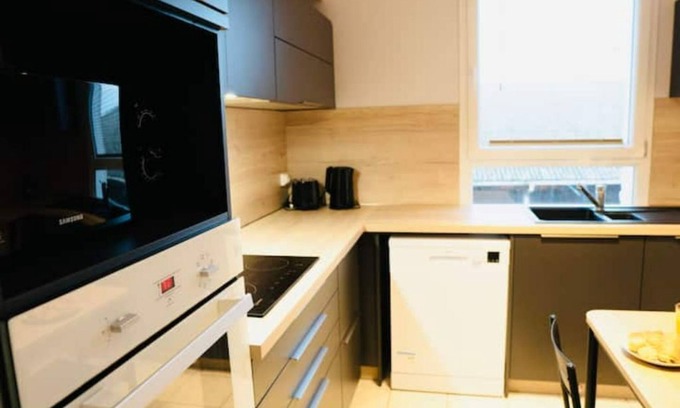 Saint-Charles du Port Apartment | M.A.H 2 magnificent family apartment near Le Havre train station