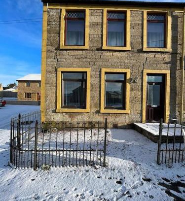 Shotts Apartment | M Rooms 97a at the Brandy Bar