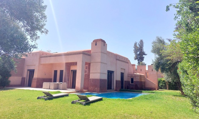 Oulad Hassoune Villa | Fantastic villa with pool, 20 min from downtown