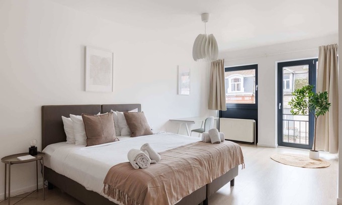 Wijk van de Squares Apartment | MA - Conseil I - Two Bedroom Apartment, Sleeps 6