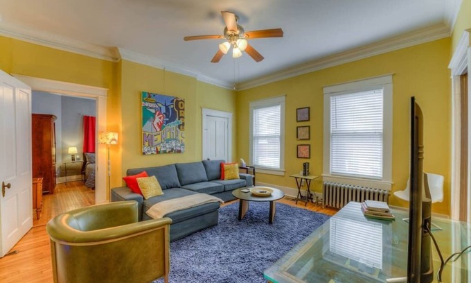 Midtown House | Madison at the Square - free coffee, Gig WiFi, Overton Square from front porch!