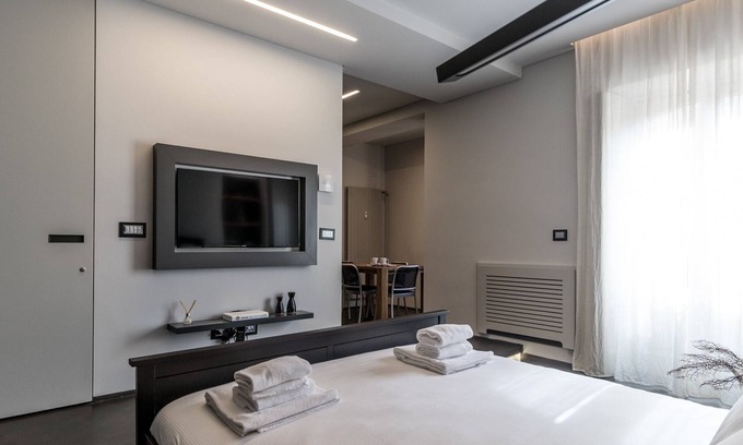 Porta Garibaldi Apartment | Maggi Design Studio: 6A