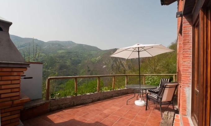 Santa Maria House | Magical Place, Ideal Couples: Jacuzzi, Mountains, Barbecue And Fireplace