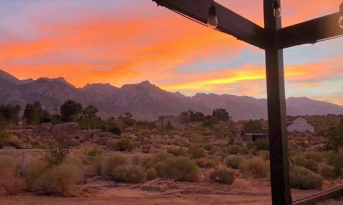 Lone Pine House | >MAGICAL property on 5 acres in the Alabama Hills