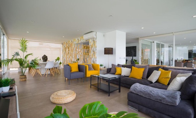 Campo Internacional Maspalomas Villa | Magnifica Villa en el corazón de Maspalomas