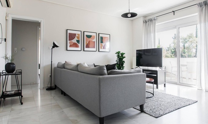 Marousi Apartment | Magnificent 2BR Apartment in Marousi